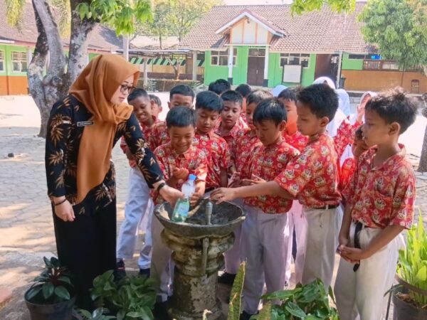 Tanamkan Budaya Positif Sejak Hari Pertama