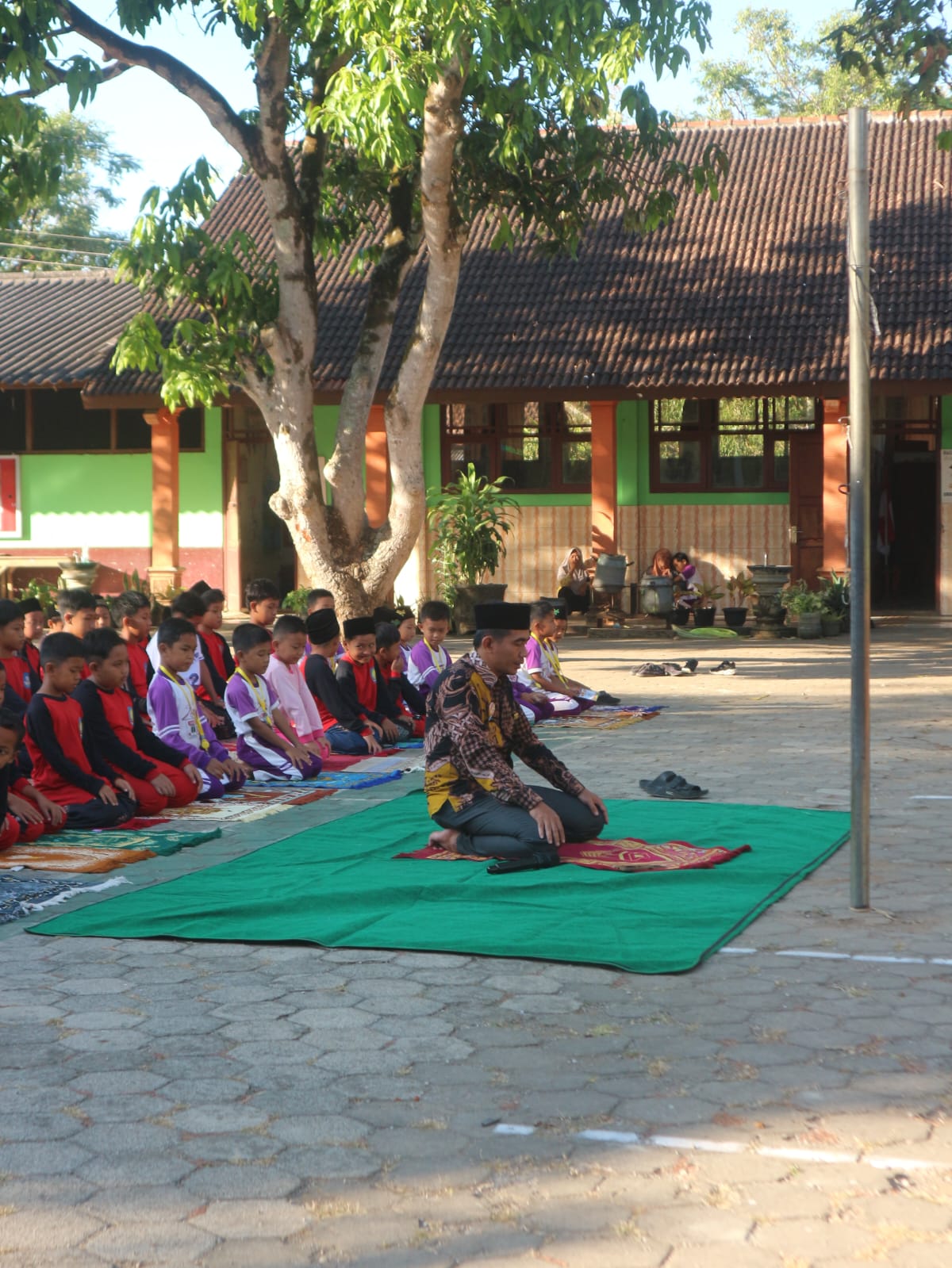 Kebersamaan dan Keceriaan Warnai Penutupan MPLS 2026 di SD Negeri 1 Pelem Kebersamaan dan Keceriaan Warnai Penutupan MPLS 2026 di SD Negeri 1 Pelem
